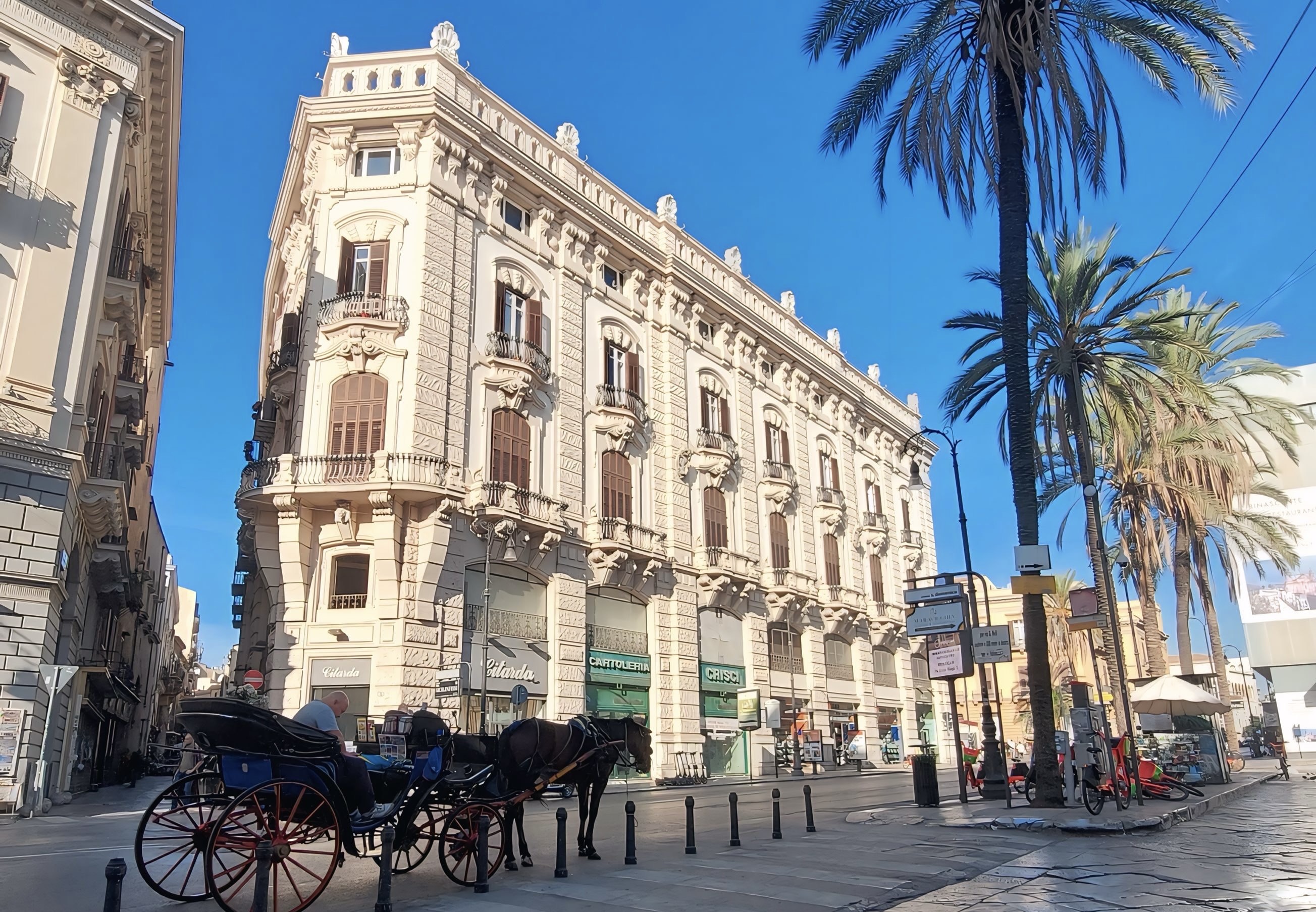 Moncada de Luna Exclusive Stay, facciata storica e carrozza